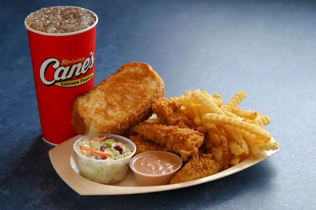 Raising Cane's Is Opening in Hayward This Summer