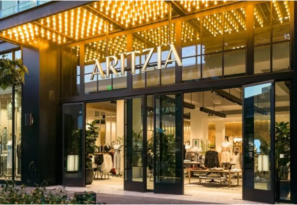 Stanford Shopping Center Welcomes ARITZIA Boutique
