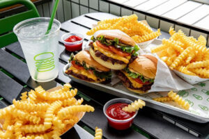SHAKE SHACK OPENS FIRST SONOMA COUNTY LOCATION AT MONTGOMERY VILLAGE